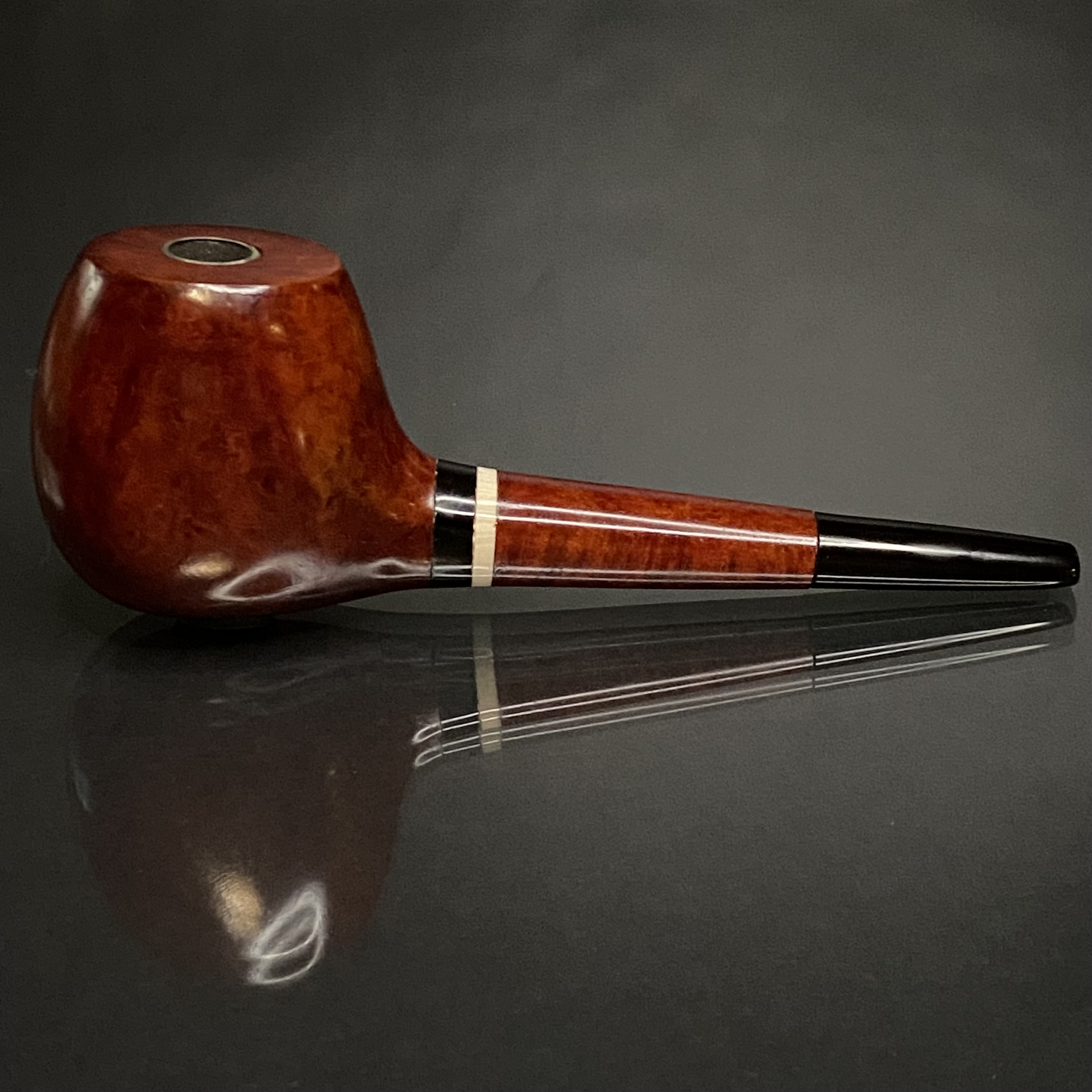 Mr. GlassWood's Medium Brown Ivorite Pipe